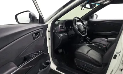 KG_Mobility_Ssangyong TIBOLI 2021, 40276 км, за 10439.38 USD - фото 11