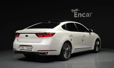 Kia K7 2017, 144847 км, за 7491.86 USD