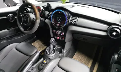 MINI Cooper 2019, 105518 км, за 7491.86 USD - фото 7