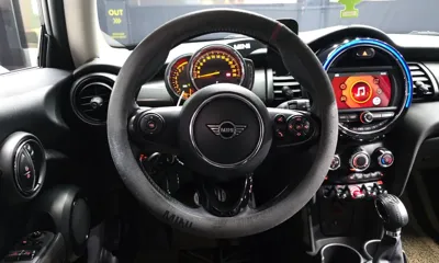 MINI Cooper 2019, 105518 км, за 7491.86 USD - фото 13