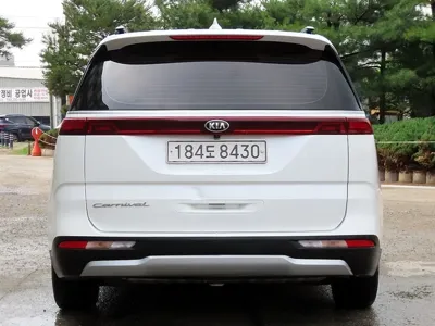 Kia Canival 2021, 180798 км, за 11519.17 USD