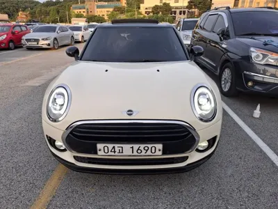 MINI Clubman 2018, 137961 км, за 5863.2 USD