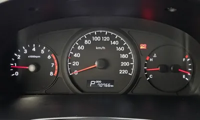 Hyundai Starex 2017, 70766 км, за 9715.11 USD - фото 8