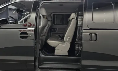 Hyundai Starex 2017, 70766 км, за 9715.11 USD - фото 12