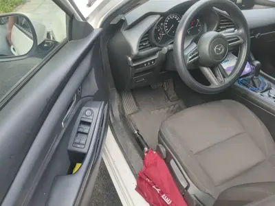 Mazda 3 Axela 2023, 28800 км, за 9738.9 USD - фото 12