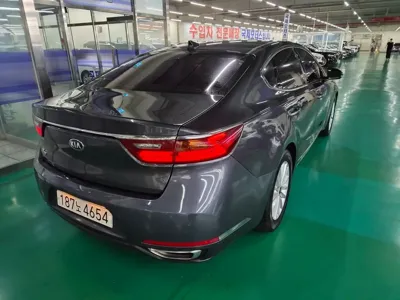 Kia K7 2018, 139905 км, за 6892.48 USD