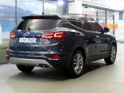 Hyundai Santafe 2016, 172353 км, за 6049.97 USD