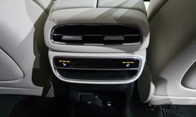 Genesis GV80 2021, 66438 км, за 25863.2 USD - фото 29