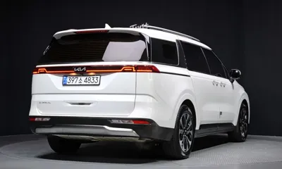 Kia Canival 2023, 32416 км, за 22888.72 USD