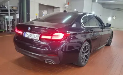 BMW 5-Series 2023, 54059 км, за 27952.93 USD