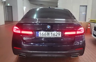 BMW 5-Series 2023, 54059 км, за 27952.93 USD