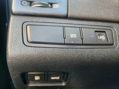 Hyundai Sonata 2012, 264897 км, за 1980.13 USD - фото 14