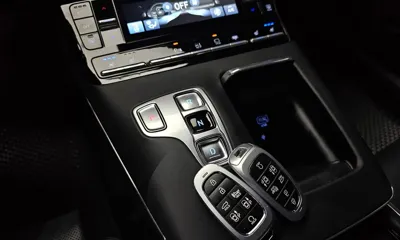 Hyundai Grandeur 2022, 38298 км, за 16938.12 USD - фото 9