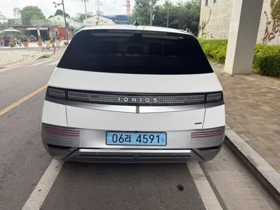 Hyundai Ioniq5 2022, 64400 км, за 22646.71 USD