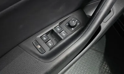 Volkswagen Arteon 2019, 92993 км, за 13456.74 USD - фото 39