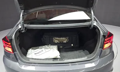 Hyundai Avante 2019, 90780 км, за 8269.84 USD - фото 15