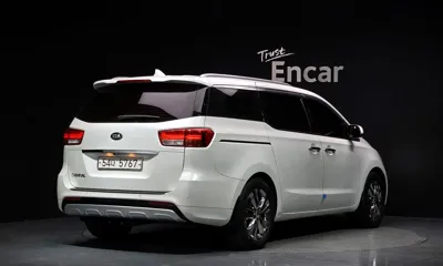 Kia Canival 2017, 77596 км, за 8139.61 USD