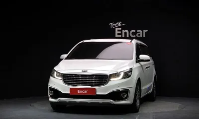 Kia Canival 2017, 77596 км, за 8139.61 USD