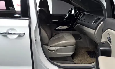 Kia Canival 2017, 77596 км, за 8131.68 USD - фото 10