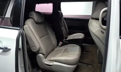 Kia Canival 2017, 77596 км, за 8131.68 USD - фото 12