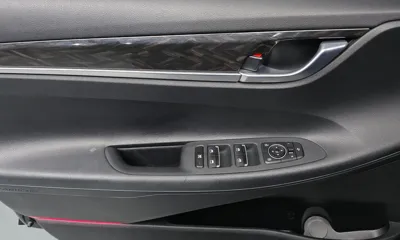 Hyundai Grandeur 2018, 72768 км, за 9188.27 USD - фото 24