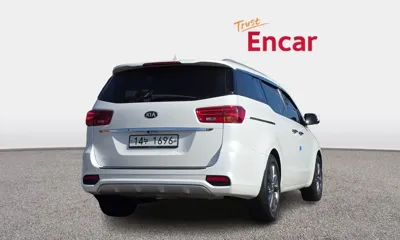Kia Canival 2019, 135761 км, за 10505.45 USD