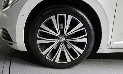 Volkswagen Arteon 2019, 115073 км, за 12228.99 USD