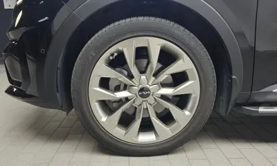 Kia Sorento 2023, 29783 км, за 25631.04 USD