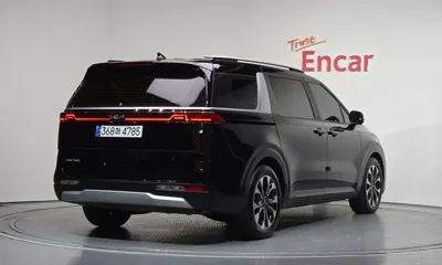 Kia Canival 2023, 69703 км, за 16056.68 USD