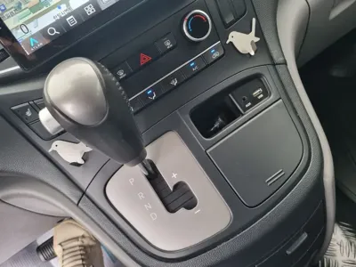 Hyundai Starex 2019, 201170 км, за 6446.57 USD - фото 9