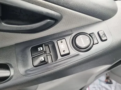 Hyundai Starex 2019, 201170 км, за 6446.57 USD - фото 15