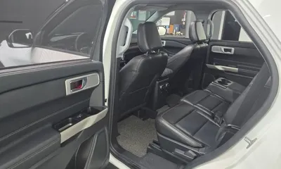 Ford Explorer 2022, 34977 км, за 23466.44 USD - фото 11