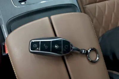 BYD Tang New Energy 2023, 55300 км, за 16316 USD - фото 23