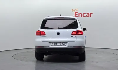 Volkswagen Tiguan 2015, 103281 км, за 5074.17 USD - фото 4