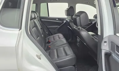 Volkswagen Tiguan 2015, 103281 км, за 5074.17 USD - фото 12