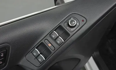 Volkswagen Tiguan 2015, 103281 км, за 5074.17 USD - фото 17