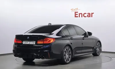 BMW 5-Series 2019, 105769 км, за 16673.23 USD