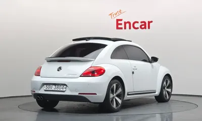 Volkswagen Beatle 2015, 121331 км, за 5655.59 USD