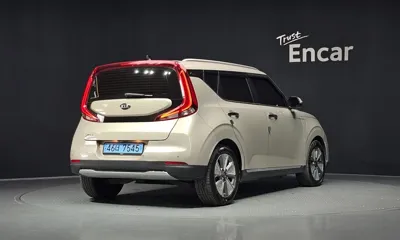 Kia Soul 2019, 83107 км, за 11971.8 USD