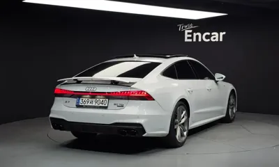 Audi A7 2021, 118875 км, за 26957.38 USD