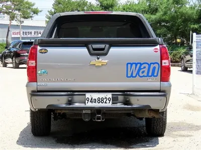 Chevrolet Avalanche 2008, 178087 км, за 7752.45 USD