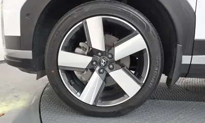Hyundai Santafe 2024, 37247 км, за 21498.38 USD