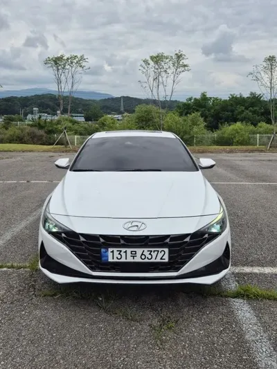 Hyundai Avante 2021, 112000 км, за 8143.33 USD