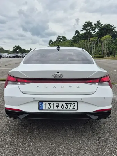 Hyundai Avante 2021, 112000 км, за 8143.33 USD