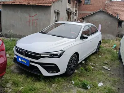 Roewe i5 · 2022 год