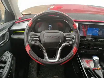 Roewe i5 2022, 15800 км, за 6684.43 USD - фото 15