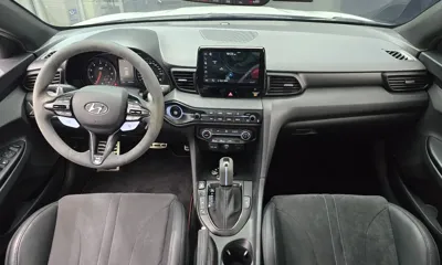 Hyundai Veloster 2021, 29309 км, за 18167.6 USD - фото 7