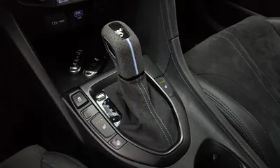 Hyundai Veloster 2021, 29309 км, за 18167.6 USD - фото 9