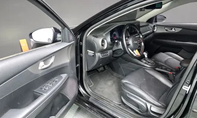 Kia K3 2019, 89834 км, за 7811.08 USD - фото 10