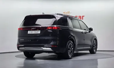 Kia Canival 2023, 53687 км, за 19177.01 USD - фото 2